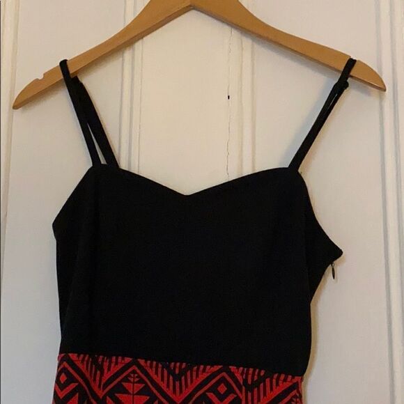 Forever 21 Red and Black Tribal Maxi Size Small - Picture 3 of 6